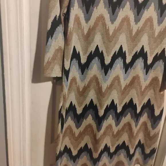 Tacera Black and Tan Sheath Dress 3/4 Sleeve Crew Neck - Picture 7 of 13